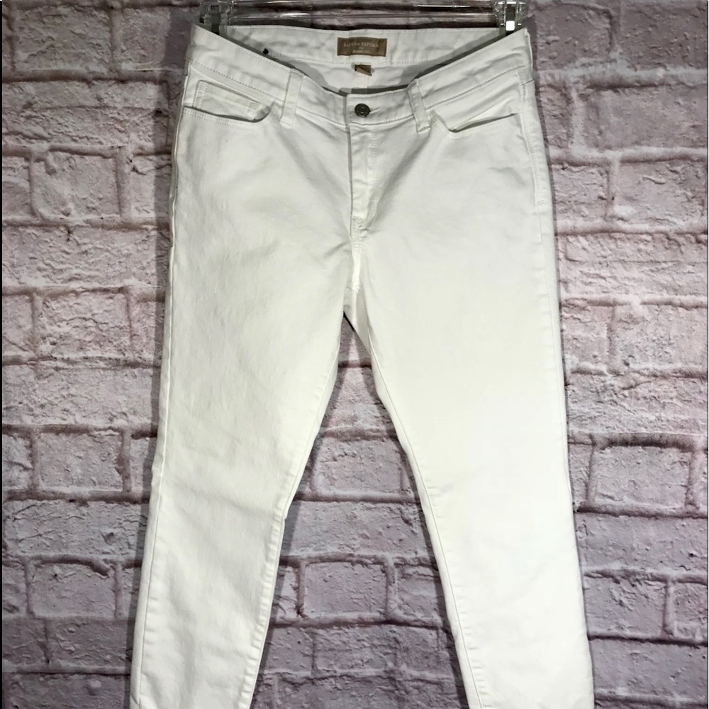 BANANA REPUBLIC white skinny Jean. Size 27/4 EUC